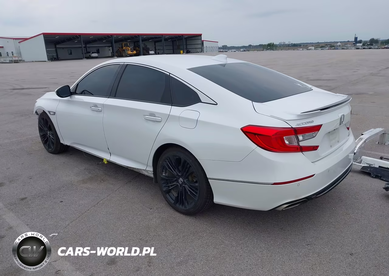 2018 Honda Accord Touring 2.0T VIN:1HGCV2F92JA028296 - 3