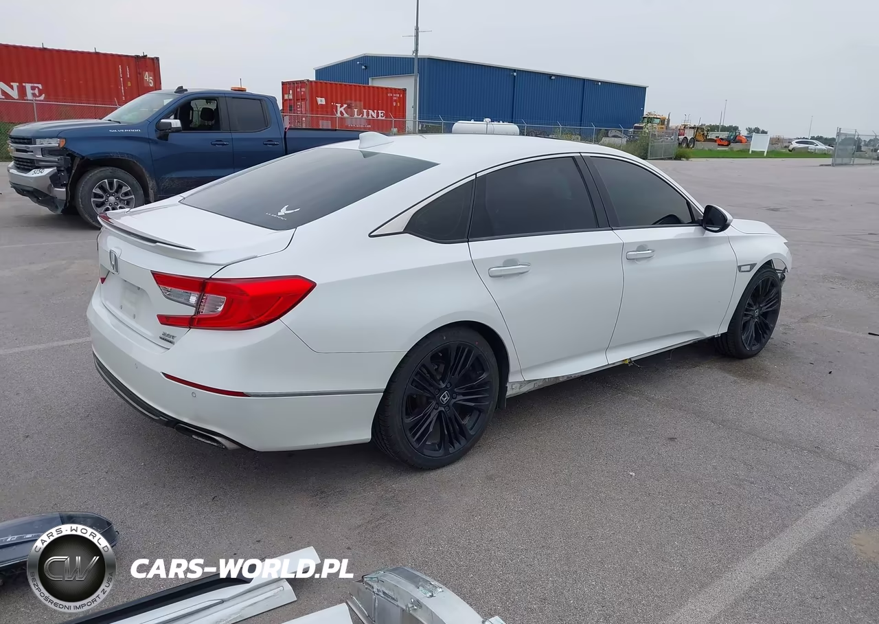 2018 Honda Accord Touring 2.0T VIN:1HGCV2F92JA028296 - 4