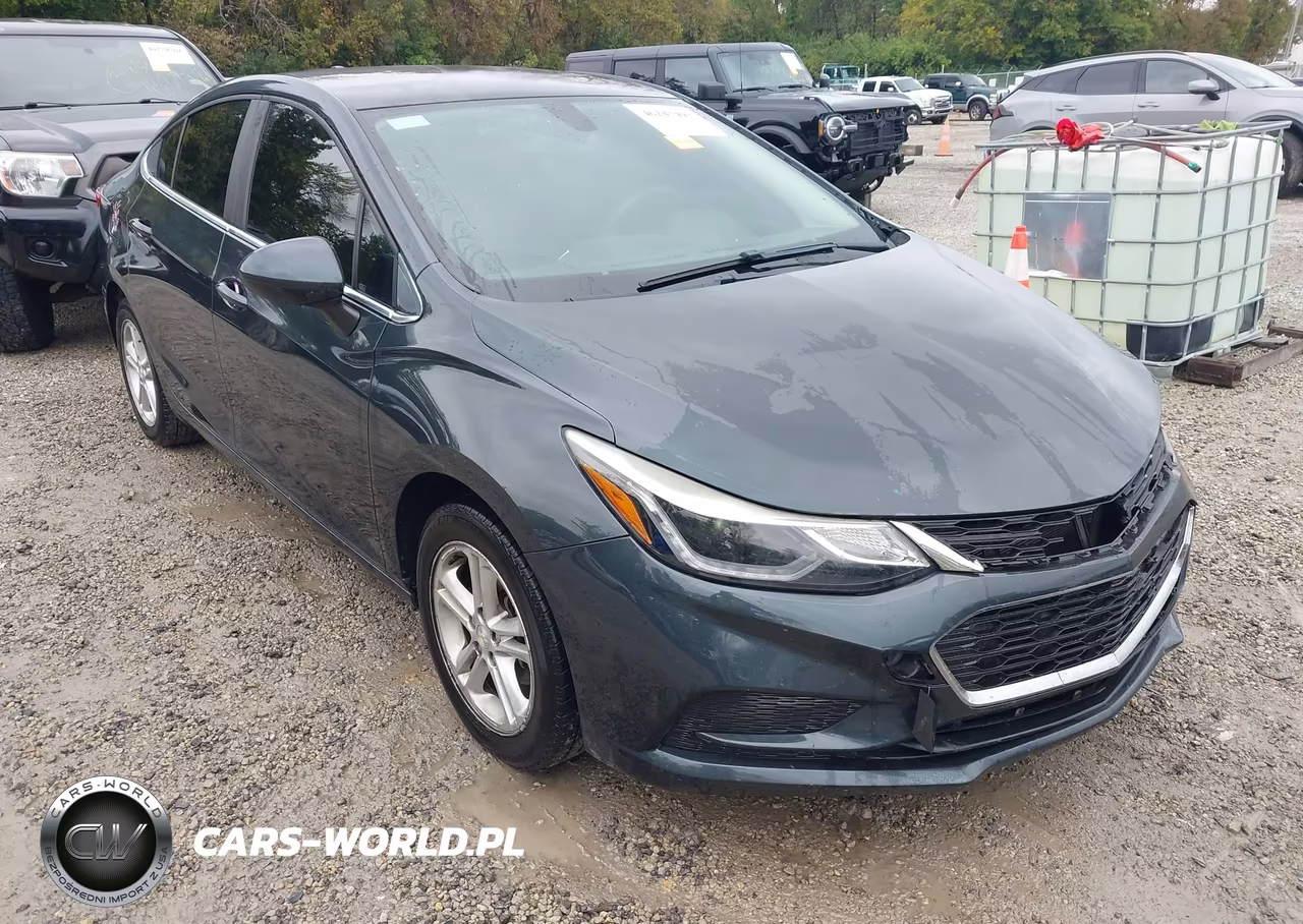 2018 Chevrolet Cruze Lt Auto – zdjęcie 1 z 21