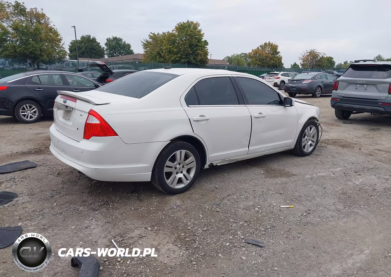 2011 Ford Fusion Se VIN:3FAHP0HA5BR254761 - 4