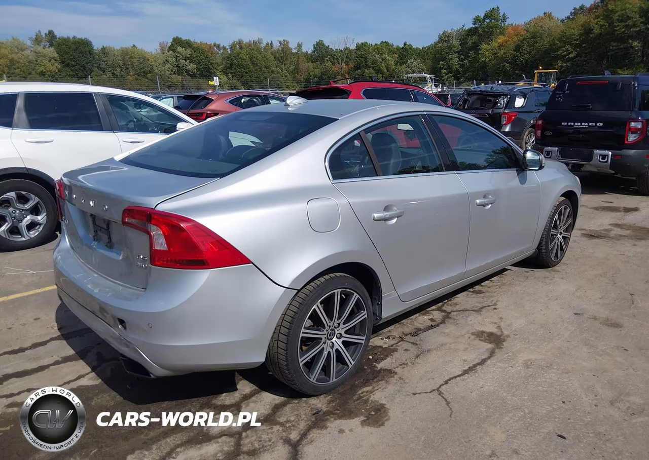 2014 Volvo S60 T5 VIN:YV1612FH6E2271456 - 4