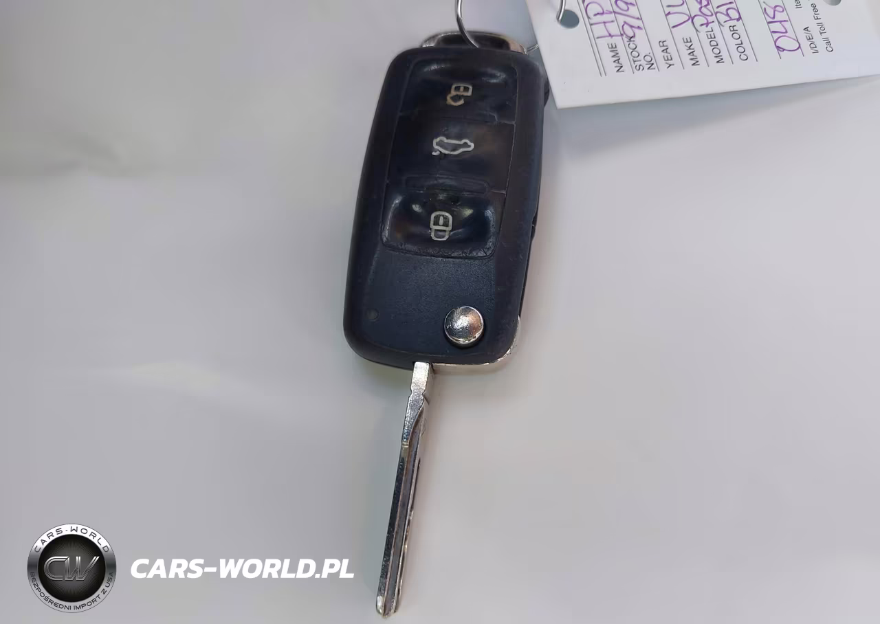 2012 Volkswagen Passat 2.5L S VIN:1VWAP7A35CC048482 - 11