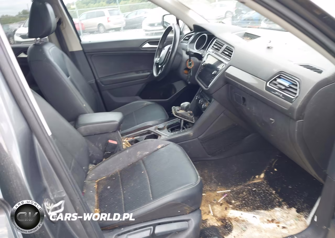 2019 Volkswagen Tiguan 2.0T Se-2.0T Sel-2.0T Sel R-Line-2.0T Sel R-Line Black VIN:3VV2B7AX9KM046502 - 5