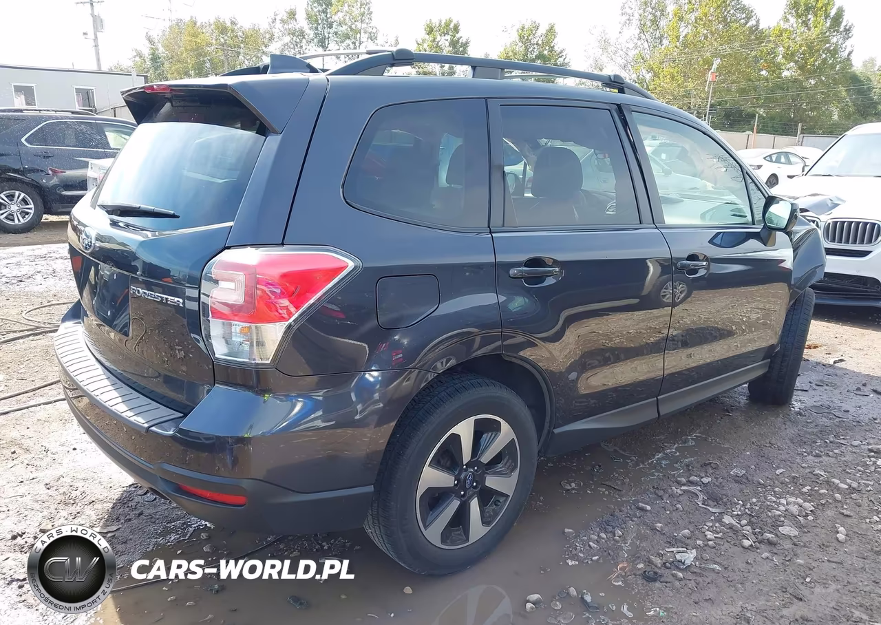 2018 Subaru Forester 2.5I Premium VIN:JF2SJAGC9JH530905 - 4