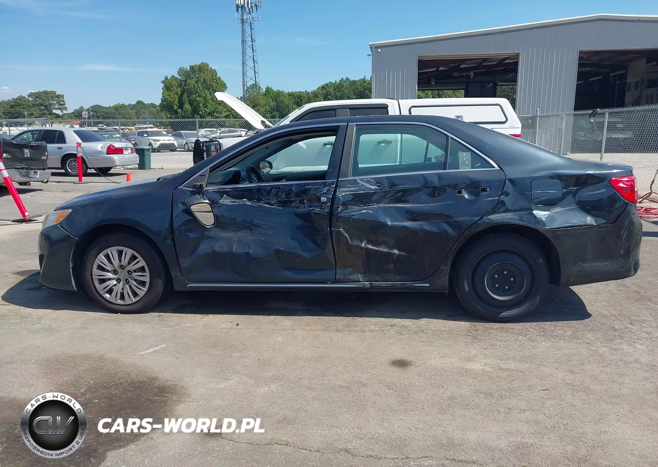 2013 Toyota Camry Le VIN:4T1BF1FK7DU691494 - 14