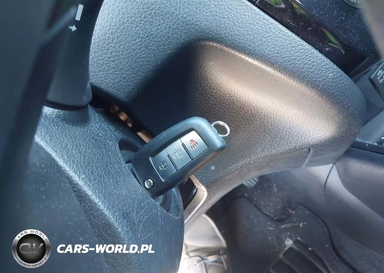 2017 Nissan Rogue S VIN:KNMAT2MV1HP574350 - 11