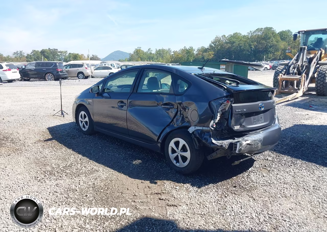 2014 Toyota Prius Four VIN:JTDKN3DUXE1791888 - 3