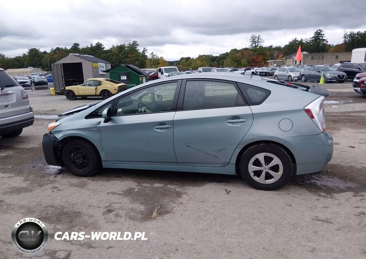 2012 Toyota Prius Two VIN:JTDKN3DU1C1535314 - 14