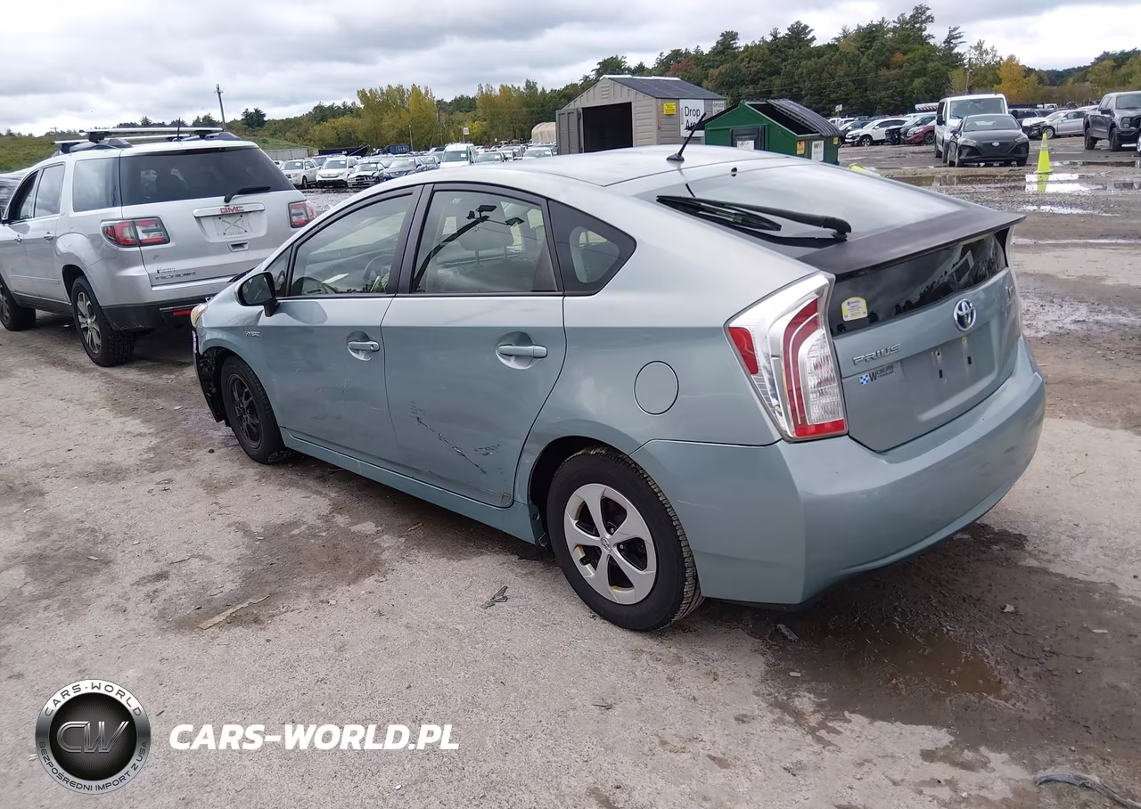 2012 Toyota Prius Two VIN:JTDKN3DU1C1535314 - 3