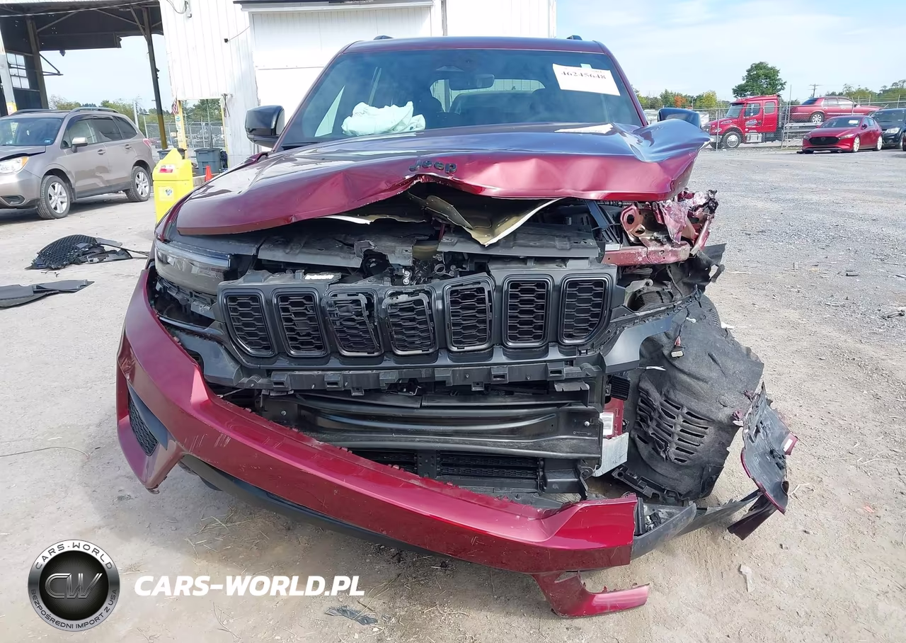 2025 Jeep Grand Cherokee Altitude 4X4 VIN:1C4RJHAG5SC354550 - 6