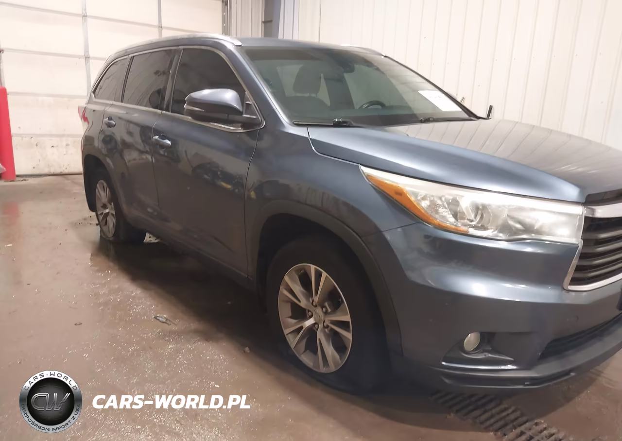 2015 Toyota Highlander Xle V6 VIN:5TDJKRFH9FS174638 - 6