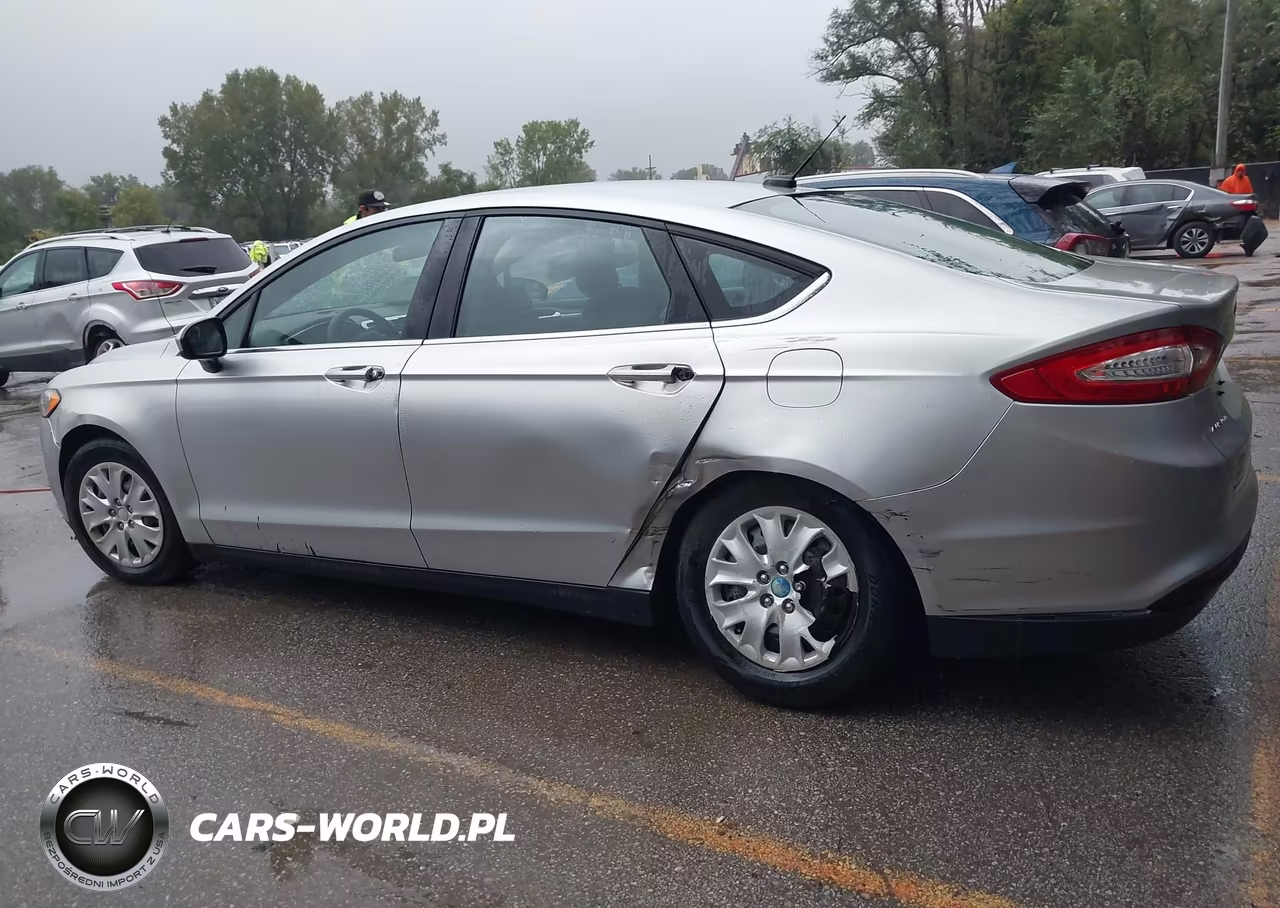 2013 Ford Fusion S VIN:3FA6P0G70DR205175 - 15