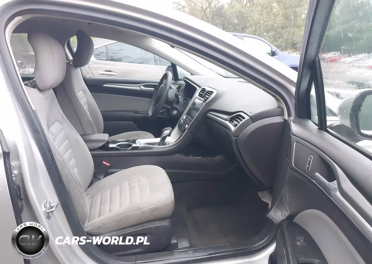 2013 Ford Fusion S VIN:3FA6P0G70DR205175 - 5