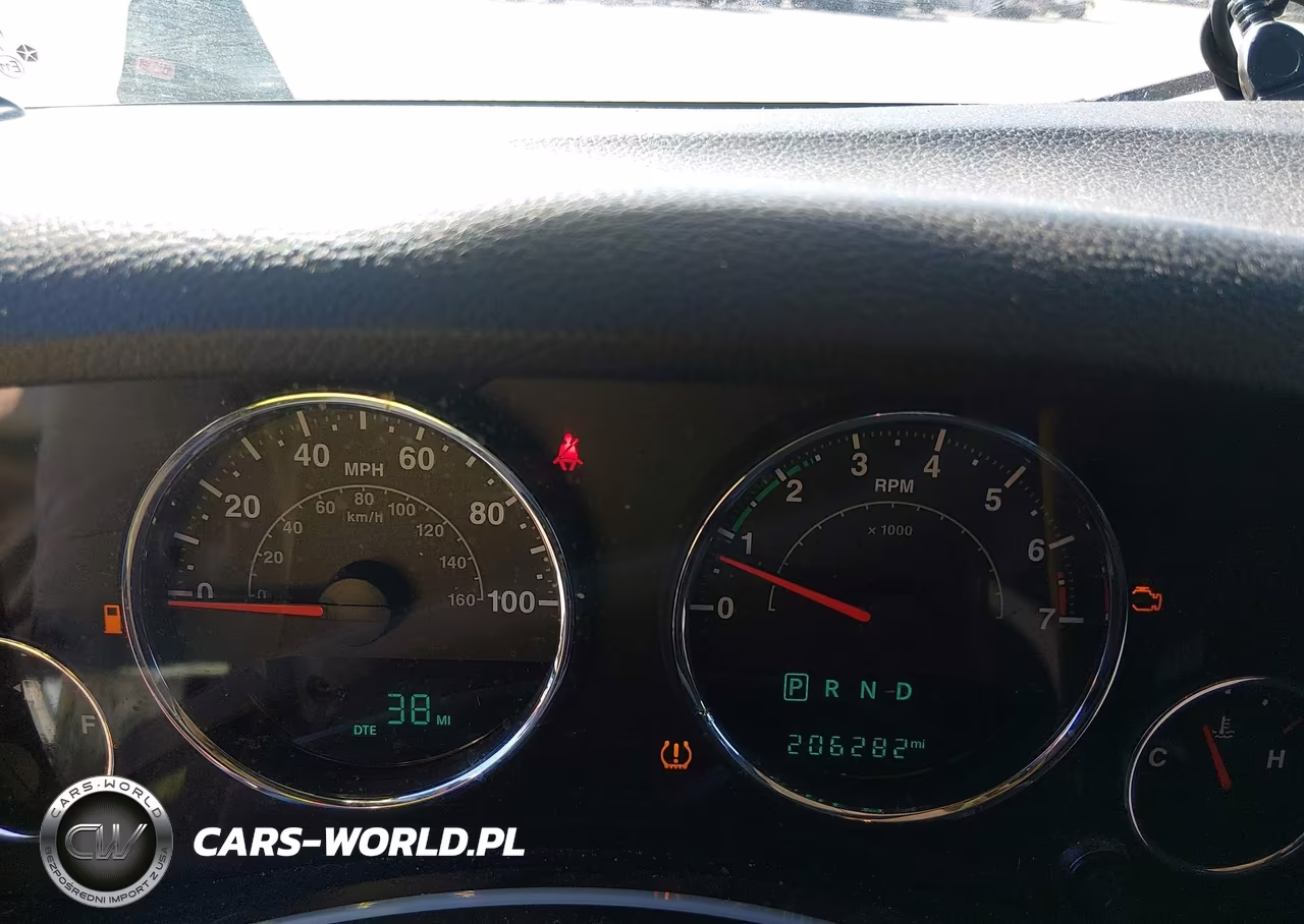 2015 Jeep Wrangler Unlimited Sport VIN:1C4BJWDG3FL727009 - 7