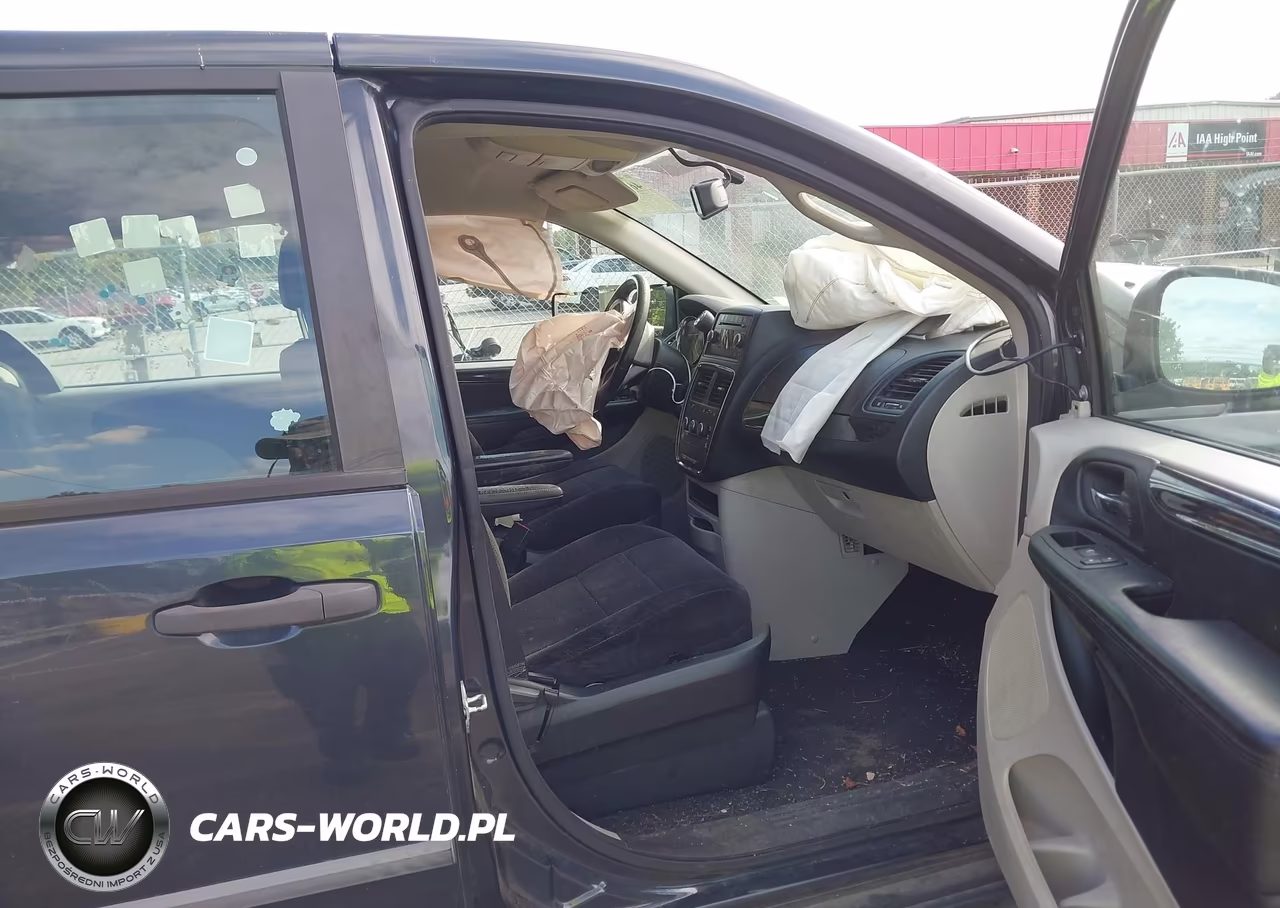 2014 Dodge Grand Caravan American Value Pkg VIN:2C4RDGBGXER129438 - 5