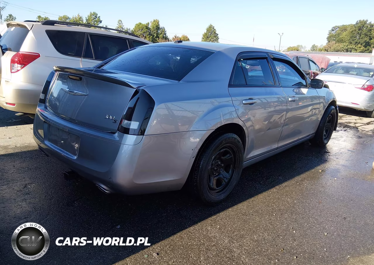2014 Chrysler 300 300S VIN:2C3CCAGG5EH297870 - 4