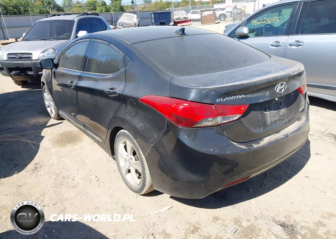 2013 Hyundai Elantra Limited VIN:5NPDH4AE5DH369070 - 3