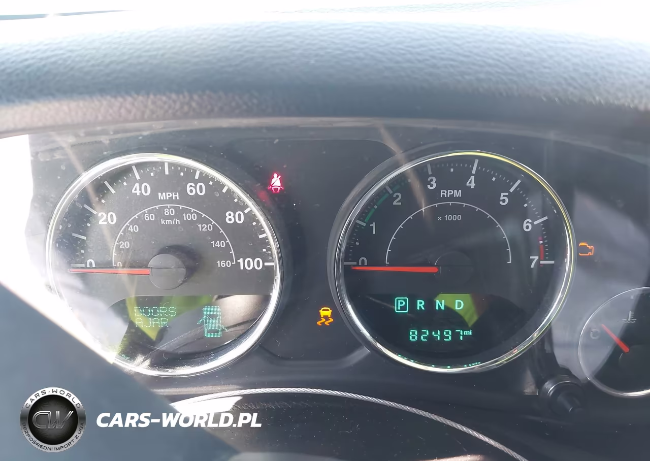 2016 Jeep Wrangler Unlimited Sport VIN:1C4BJWDG3GL270798 - 7