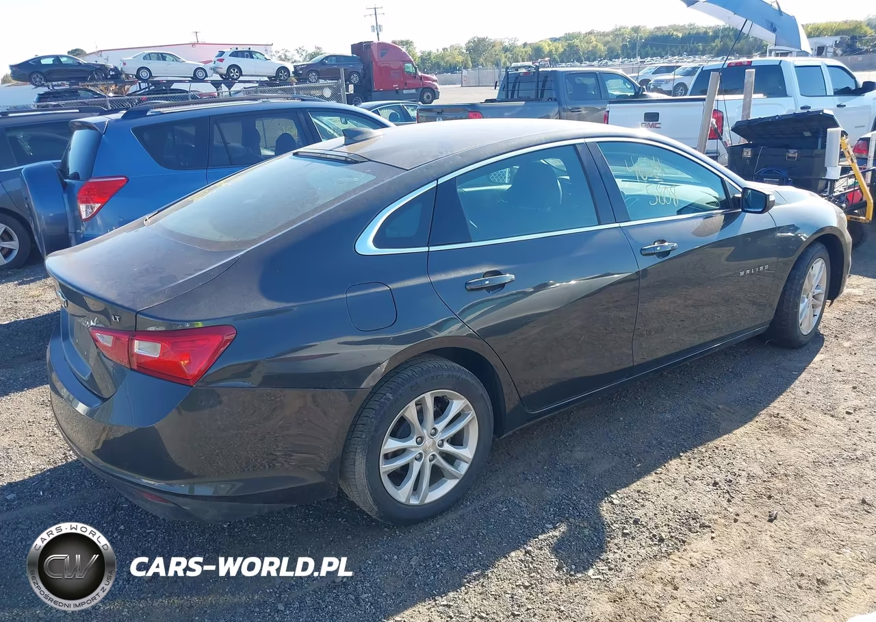 2018 Chevrolet Malibu Lt VIN:1G1ZD5STXJF149118 - 4