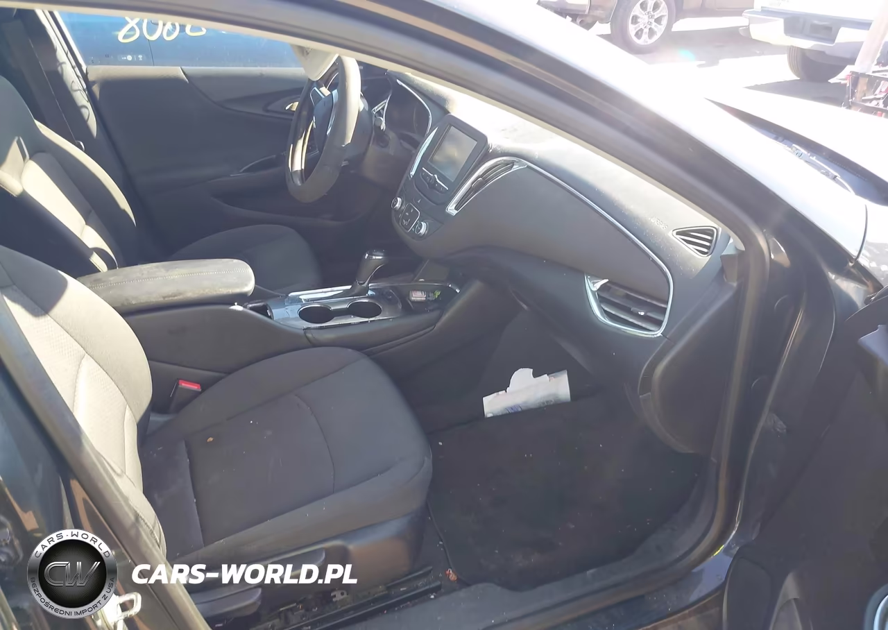 2018 Chevrolet Malibu Lt VIN:1G1ZD5STXJF149118 - 5