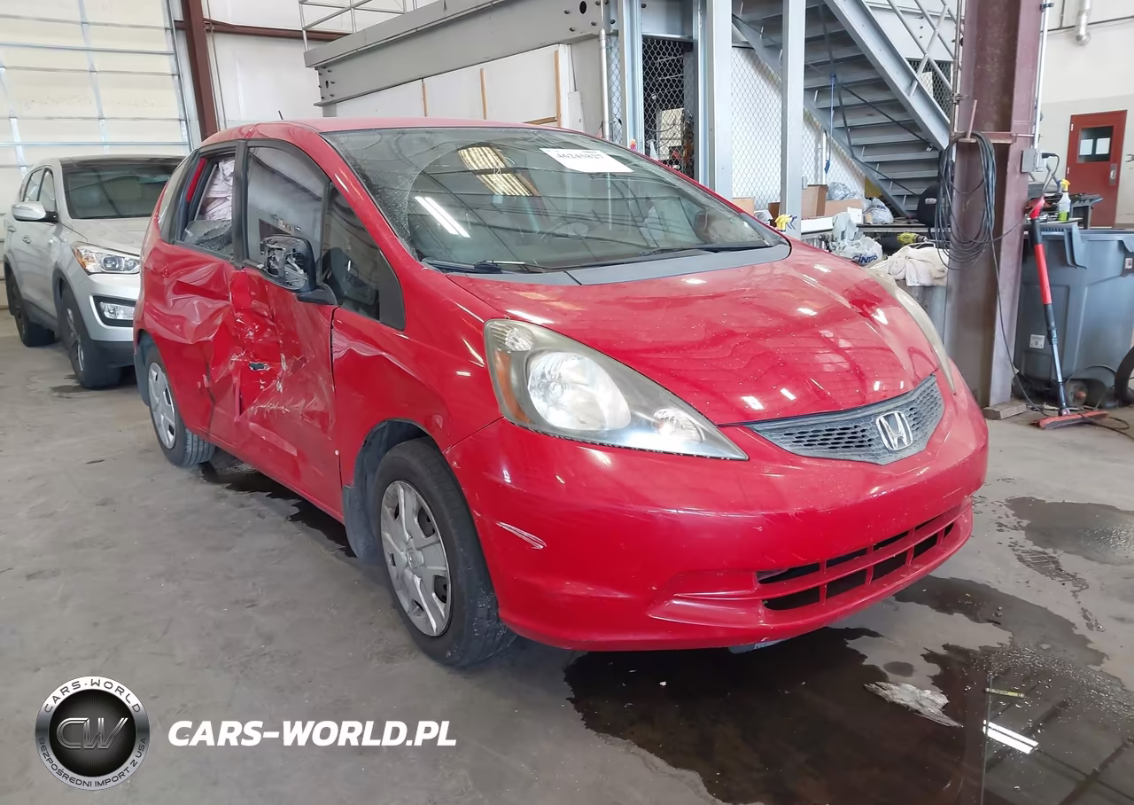 2013 Honda Fit VIN:JHMGE8H37DC035909 - 1