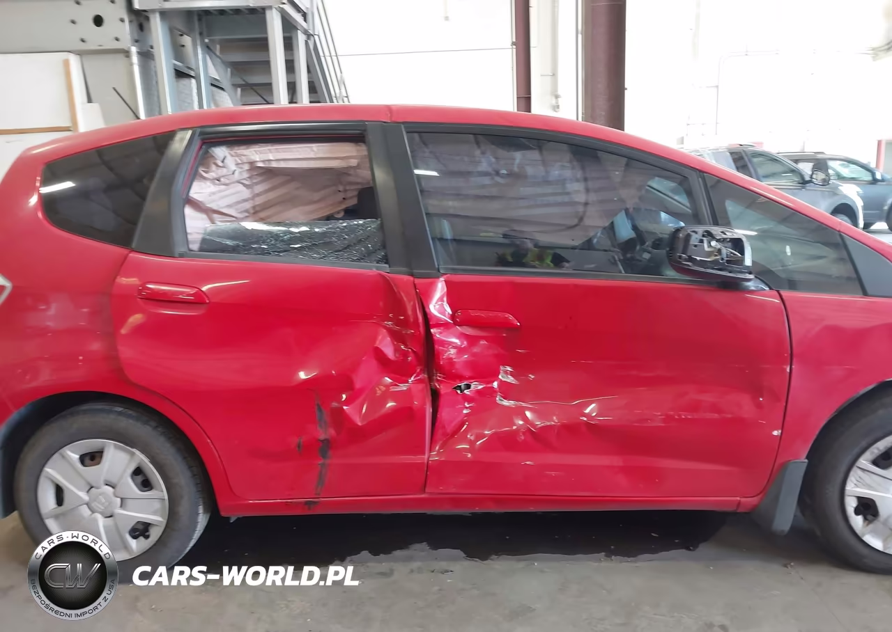 2013 Honda Fit VIN:JHMGE8H37DC035909 - 13