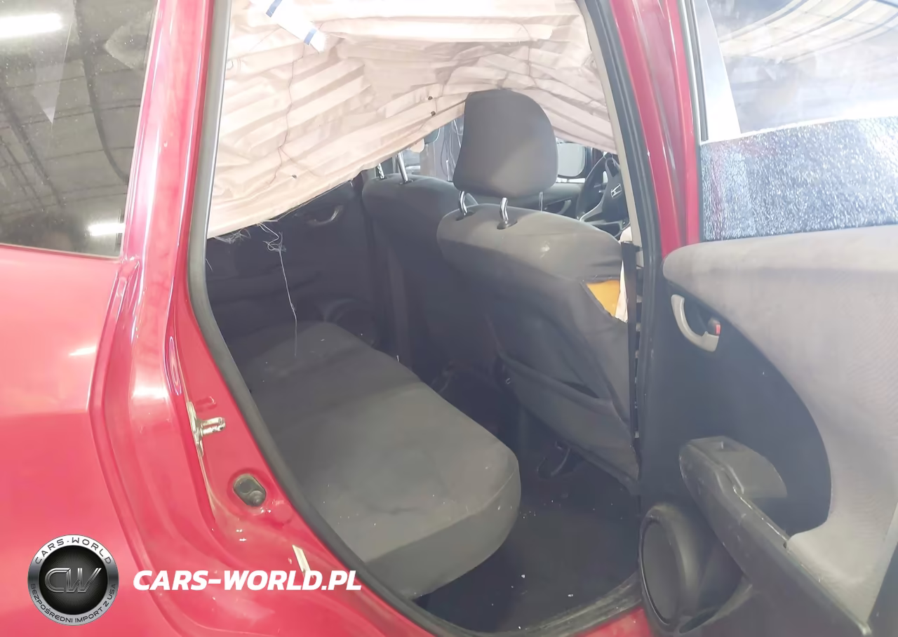 2013 Honda Fit VIN:JHMGE8H37DC035909 - 8