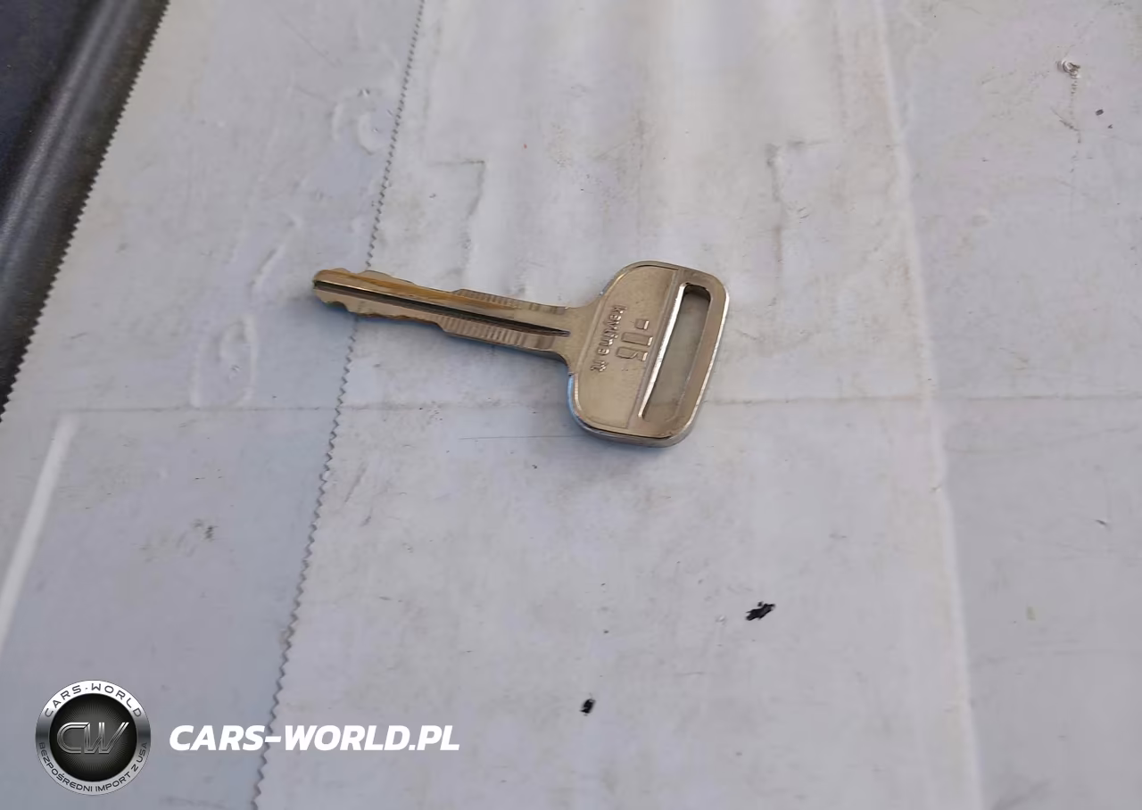 2000 Toyota Camry Ce VIN:4T1BG22K9YU755923 - 11