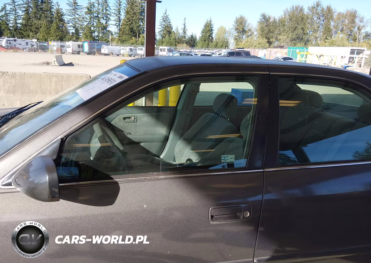 2000 Toyota Camry Ce VIN:4T1BG22K9YU755923 - 14