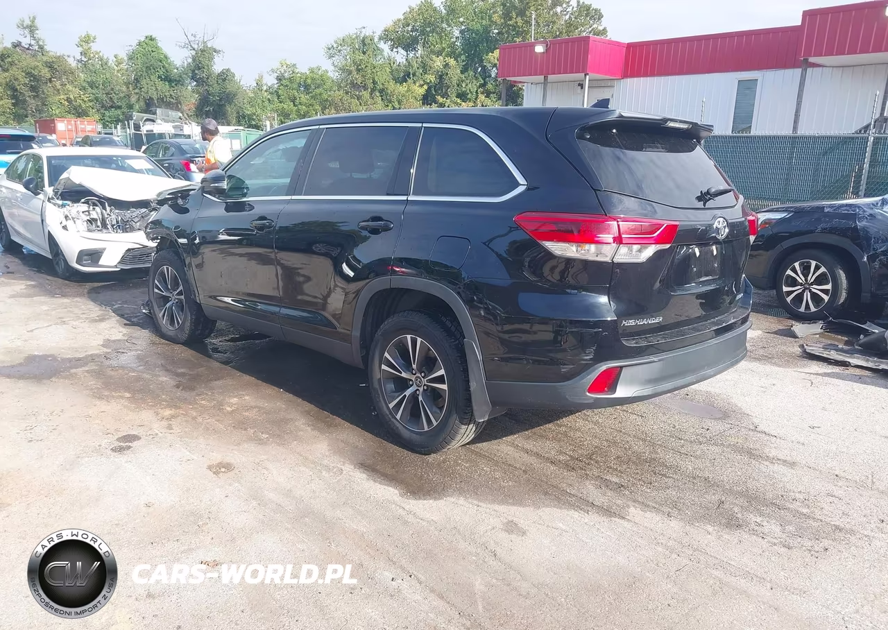 2019 Toyota Highlander Le Plus VIN:5TDBZRFH1KS722724 - 3