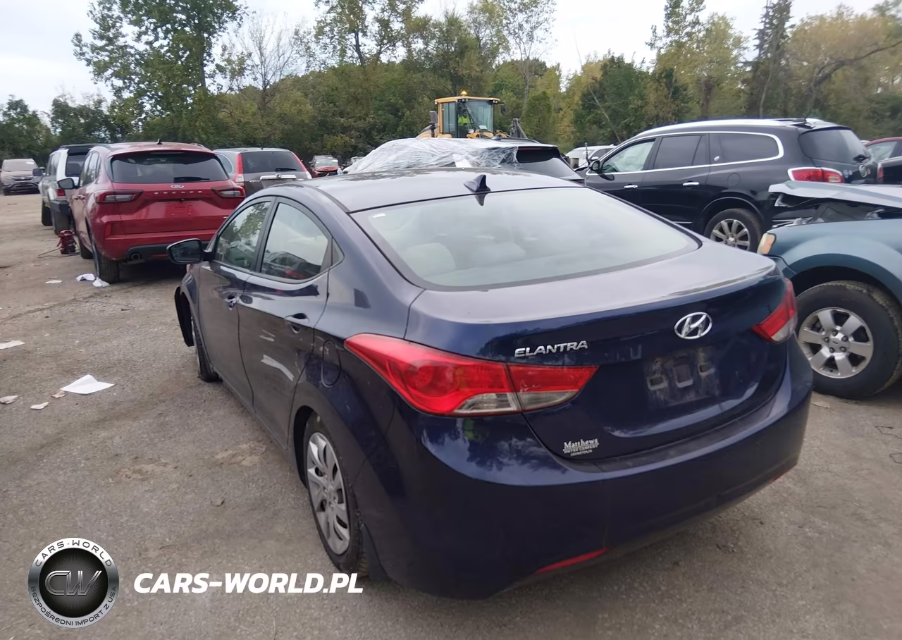 2013 Hyundai Elantra Gls VIN:5NPDH4AE3DH229261 - 3