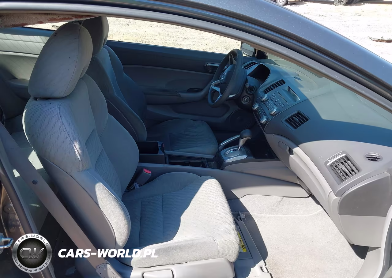 2009 Honda Civic Lx VIN:2HGFG12609H526295 - 5
