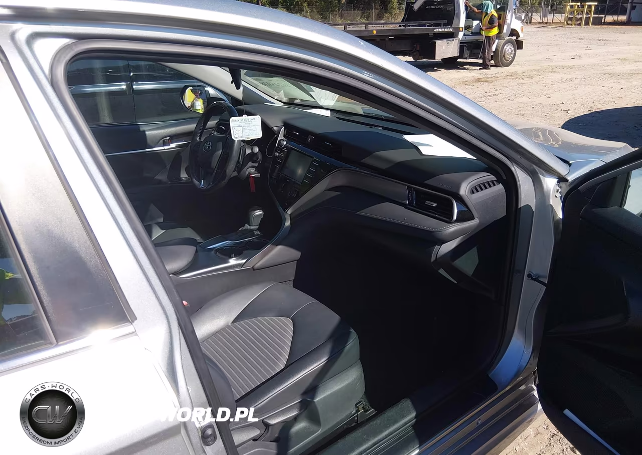 2020 Toyota Camry Se VIN:4T1G11AK9LU915715 - 5