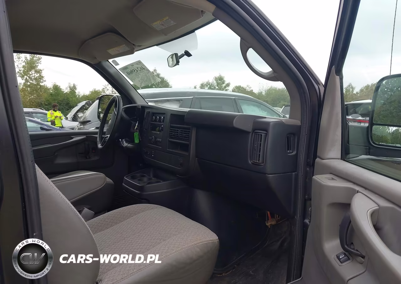 2013 Chevrolet Express 2500 Work Van VIN:1GCWGFCAXD1180472 - 5