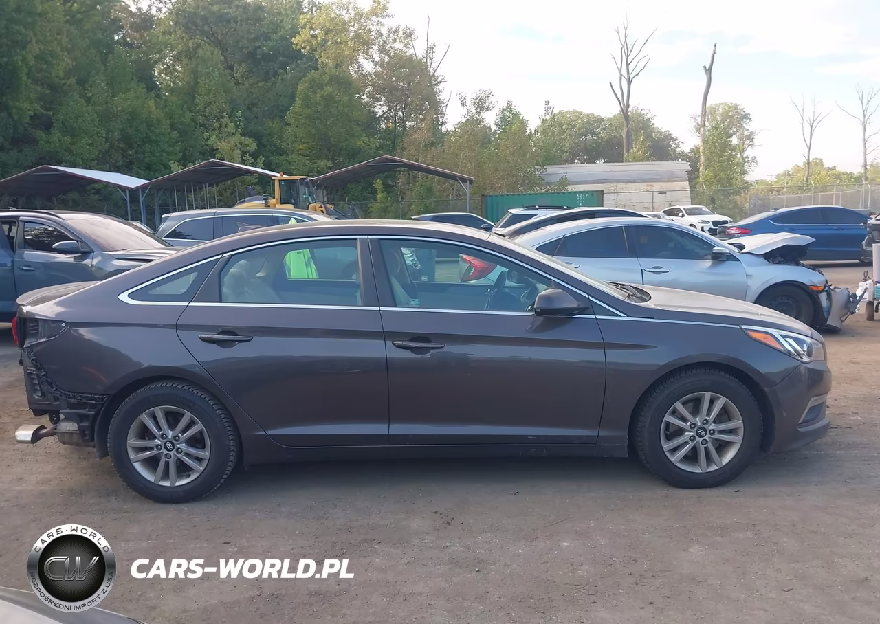 2015 Hyundai Sonata Se VIN:5NPE24AF9FH214586 - 13