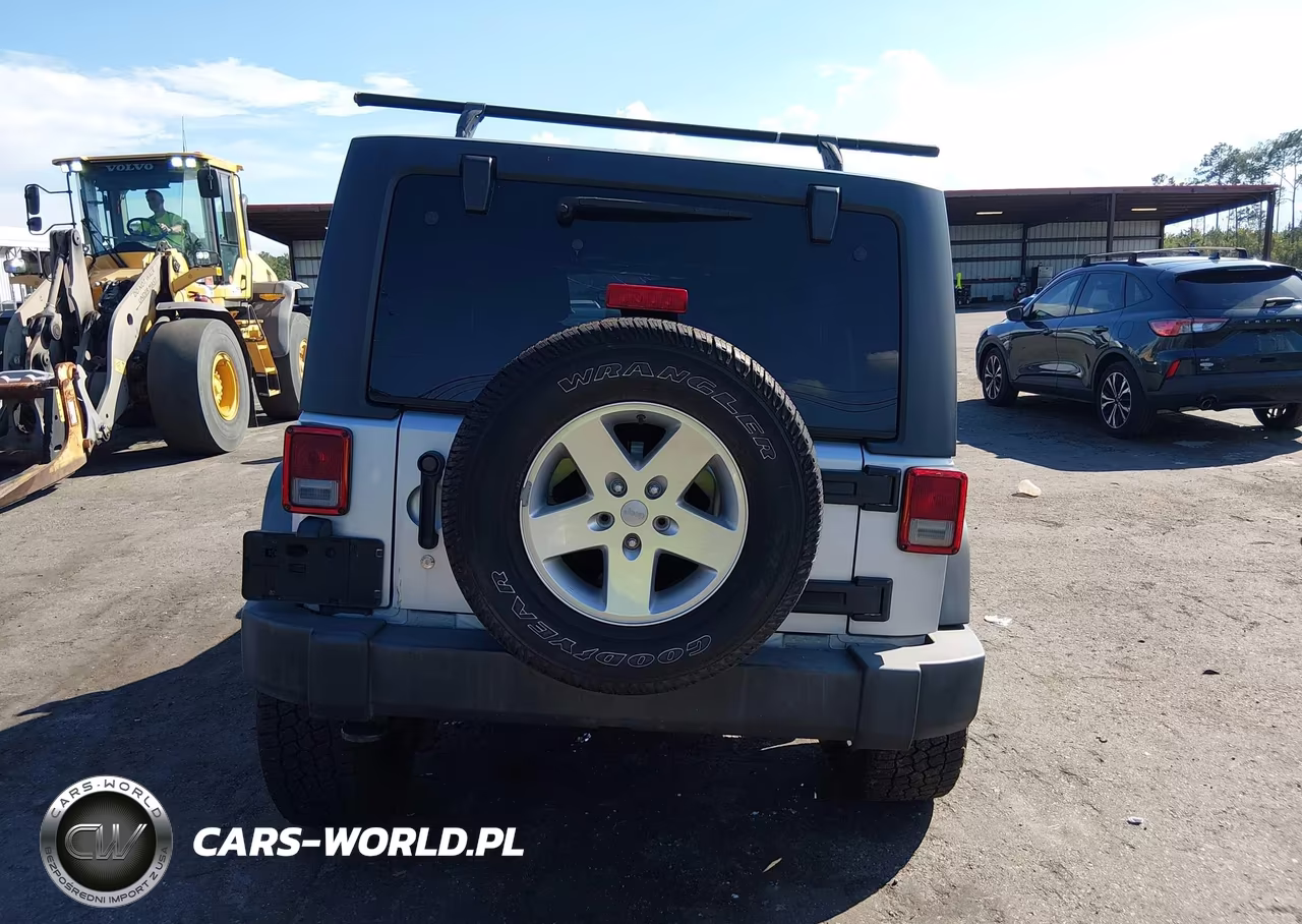 2011 Jeep Wrangler Unlimited Sport VIN:1J4BA3H10BL596923 - 15