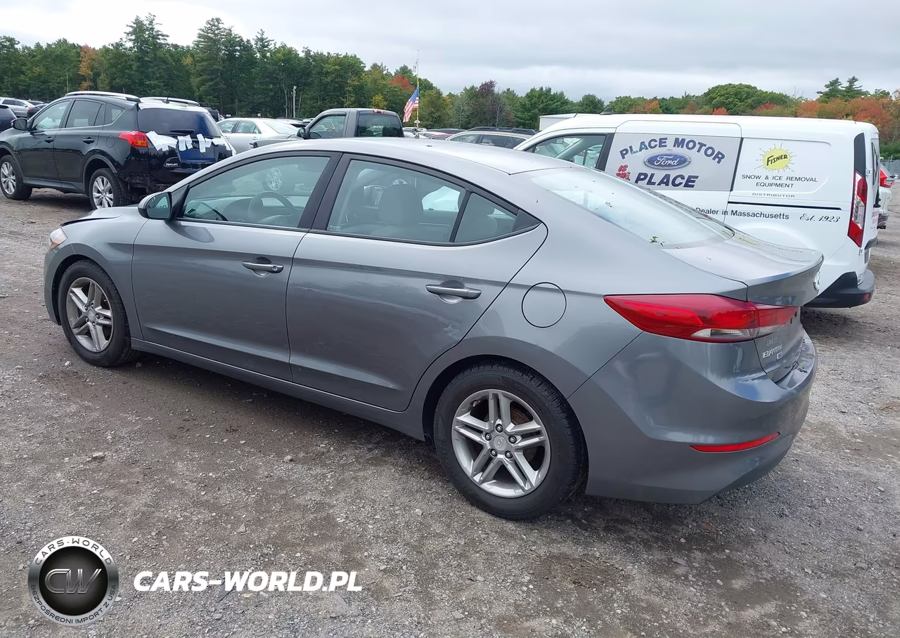 2018 Hyundai Elantra Se VIN:5NPD74LF4JH267926 - 3