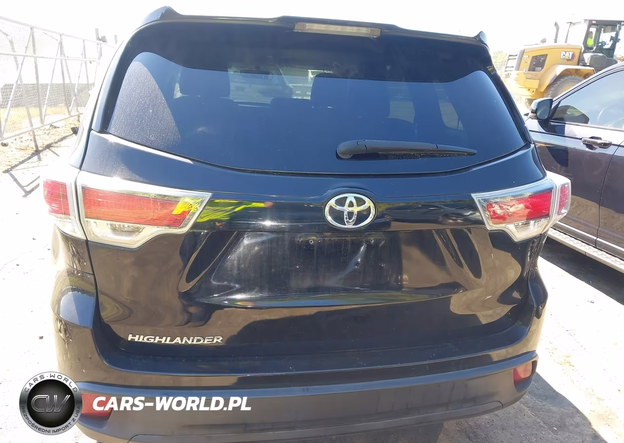 2016 Toyota Highlander Le V6 VIN:5TDZKRFH2GS135166 - 16