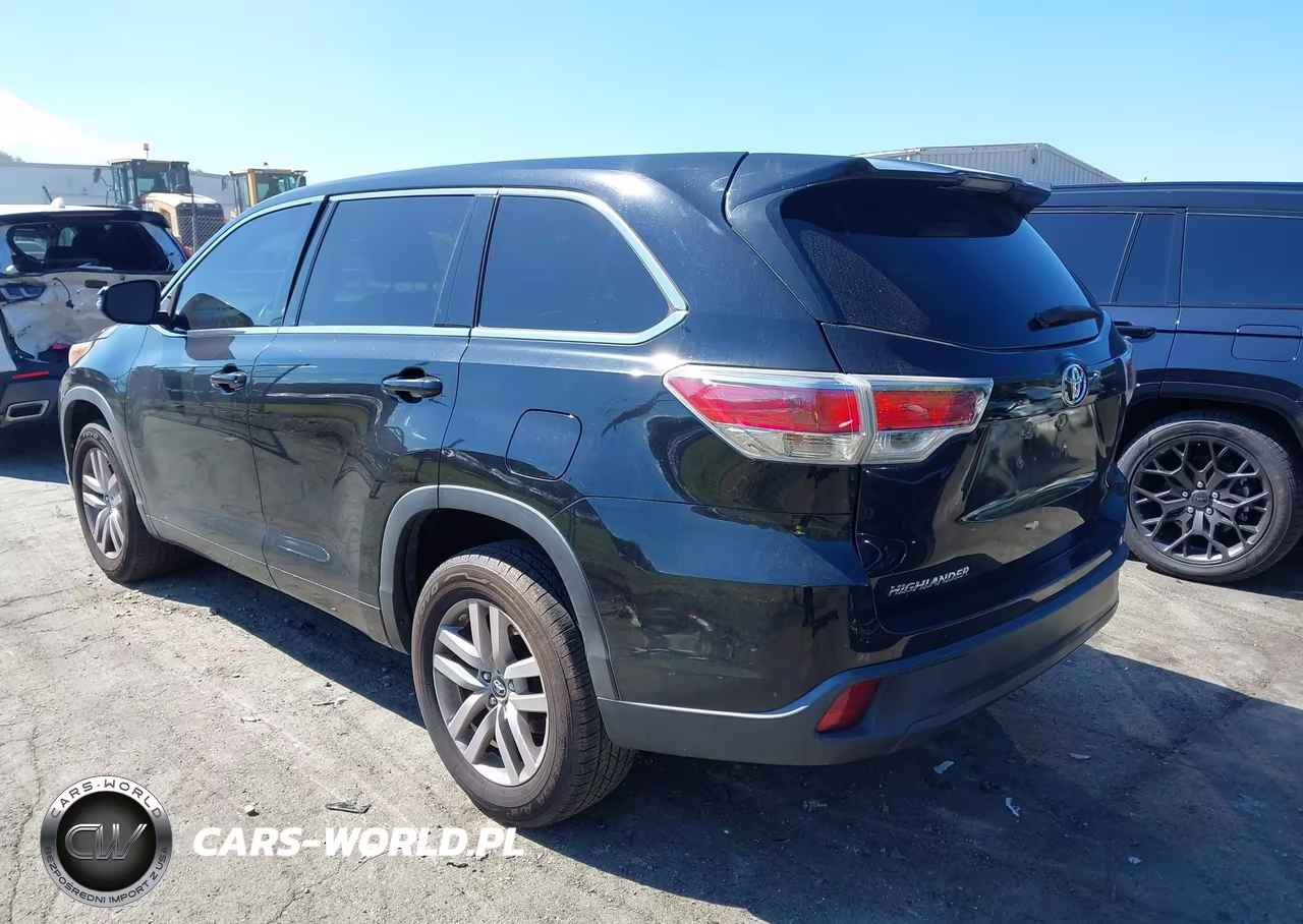 2016 Toyota Highlander Le V6 VIN:5TDZKRFH2GS135166 - 3