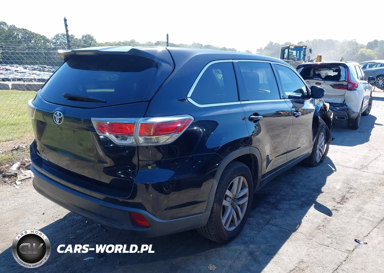 2016 Toyota Highlander Le V6 VIN:5TDZKRFH2GS135166 - 4