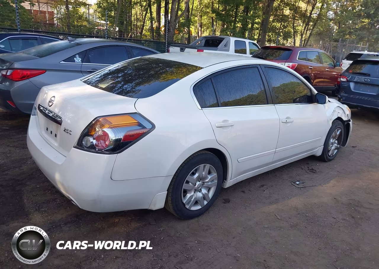 2012 Nissan Altima 2.5 S VIN:1N4AL2AP4CN569000 - 4