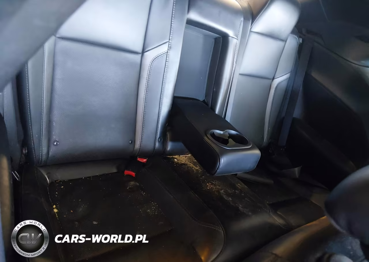 2015 Dodge Challenger Sxt Plus VIN:2C3CDZBGXFH905001 - 8