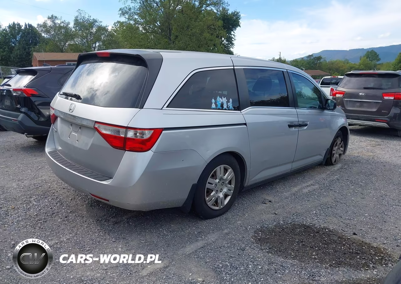 2011 Honda Odyssey Lx VIN:5FNRL5H29BB040759 - 4