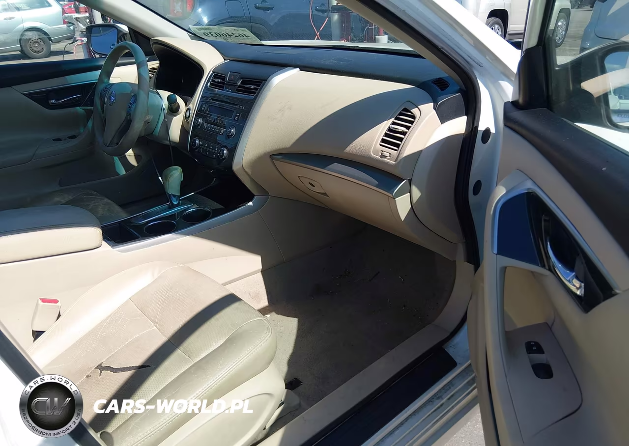 2014 Nissan Altima 2.5 S VIN:1N4AL3AP2EC135582 - 5