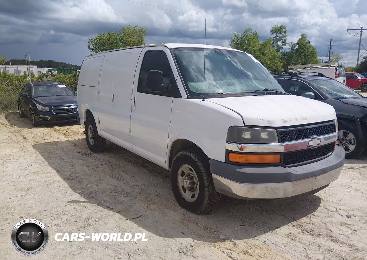 2009 Chevrolet Express 3500 Work Van VIN:1GCHG35C691135817 - 1