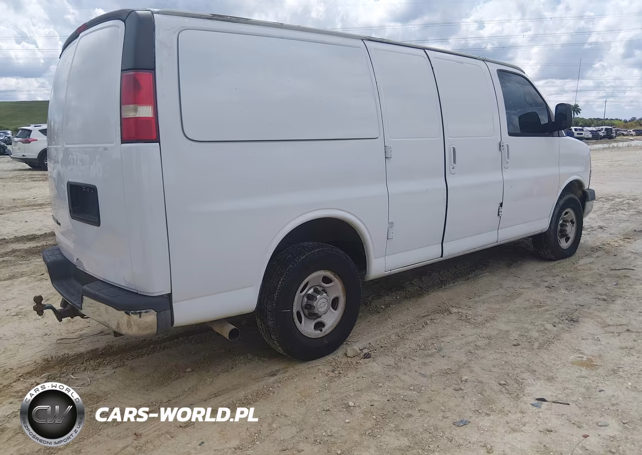 2009 Chevrolet Express 3500 Work Van VIN:1GCHG35C691135817 - 4