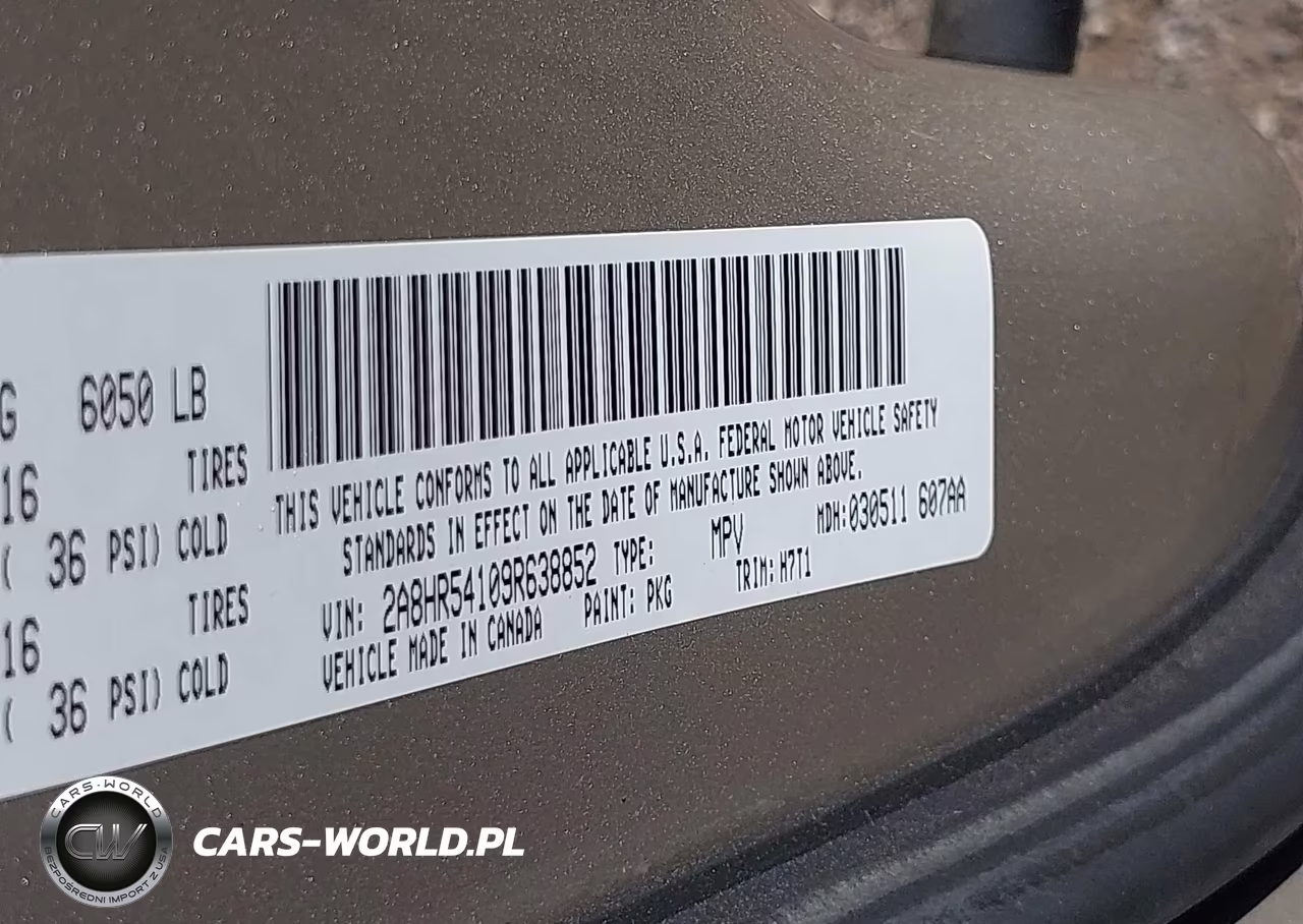 2009 Chrysler Town & Country Touring VIN:2A8HR54109R638852 - 9