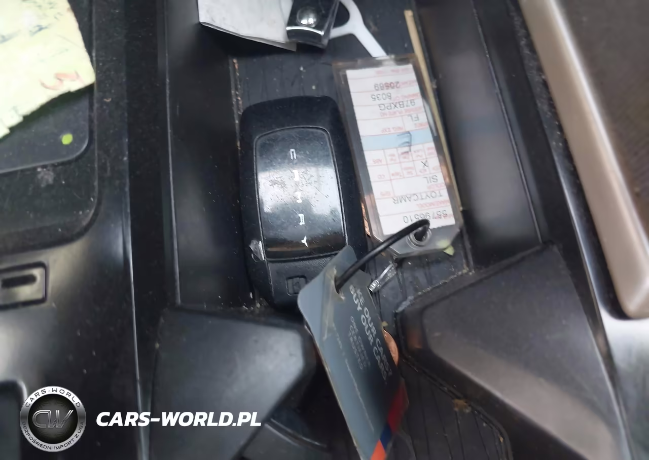 2025 Toyota Camry Le VIN:4T1DAACK2SU521021 - 11