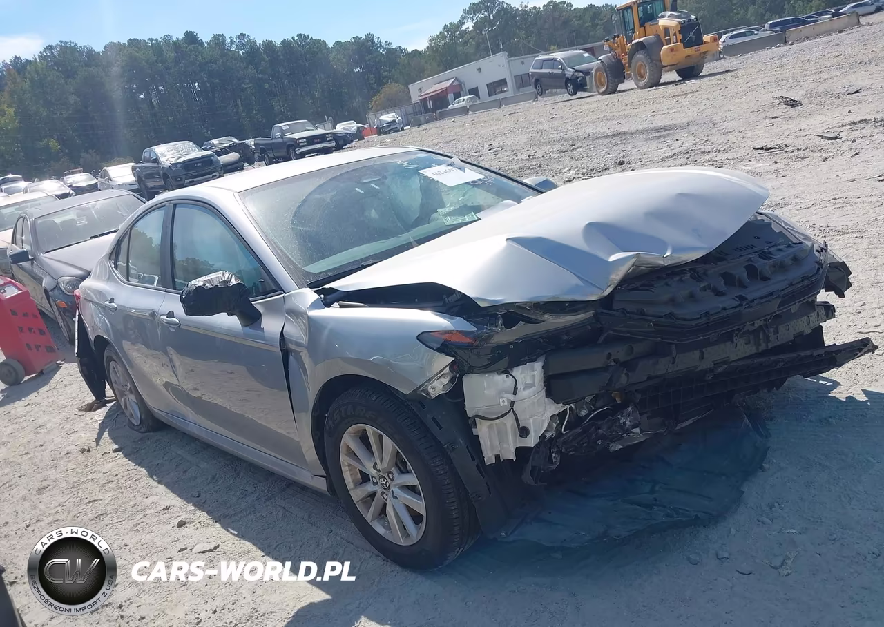 2025 Toyota Camry Le VIN:4T1DAACK2SU521021 - 13