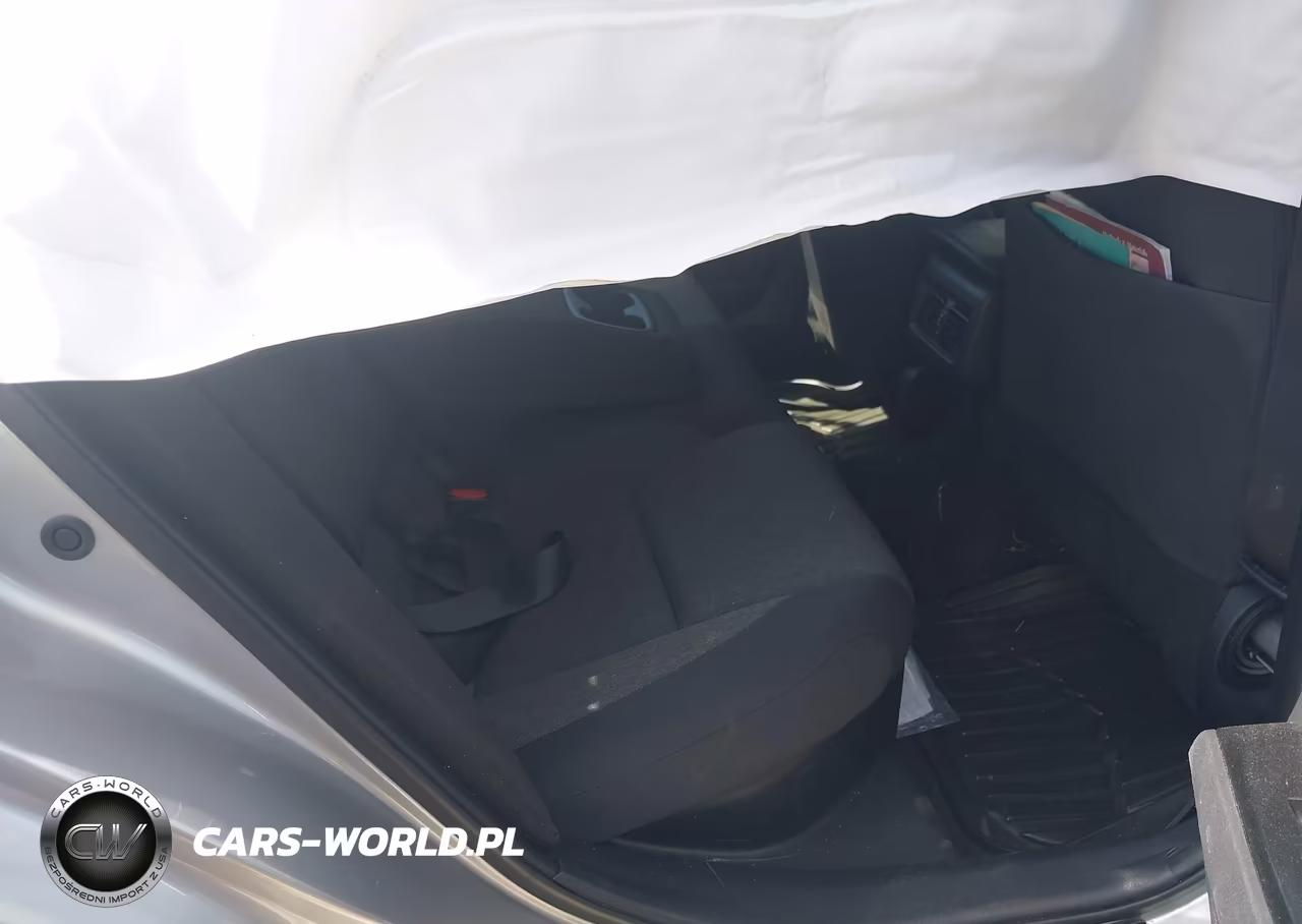 2025 Toyota Camry Le VIN:4T1DAACK2SU521021 - 8